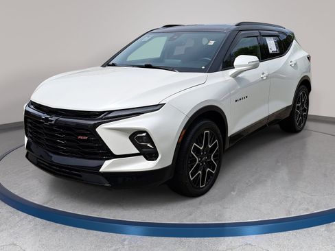 Used 2023 Chevrolet Blazer RS w/ Enhanced Convenience Package FWD image 1