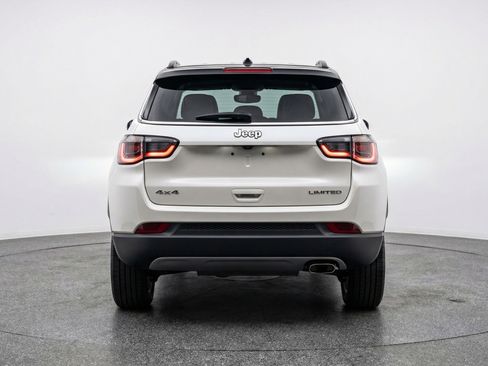 Used 2025 Jeep Compass Limited image 7