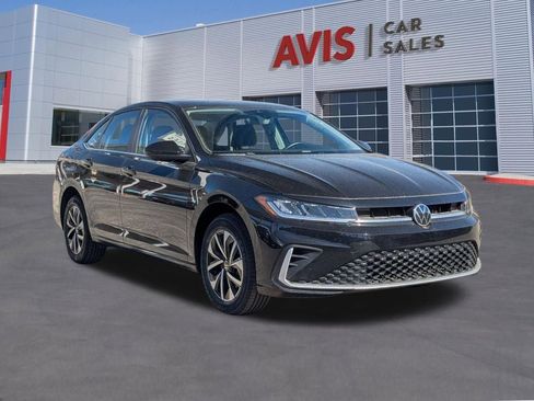 Used 2025 Volkswagen Jetta S image 9