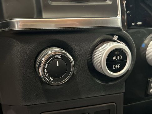 Used 2018 Toyota Sequoia TRD Sport AWD/4WD image 30