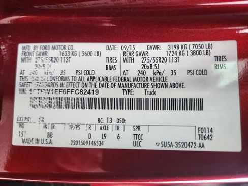 Used 2015 Ford F150 Platinum w/ Equipment Group 701A Luxury image 28