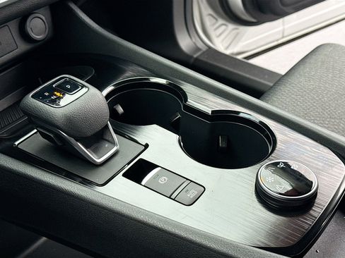 Certified 2024 Nissan Rogue SV image 11