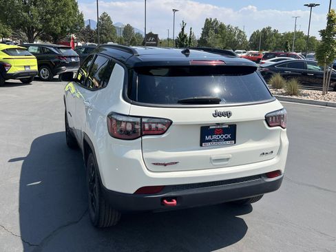 Used 2019 Jeep Compass Trailhawk AWD/4WD image 10