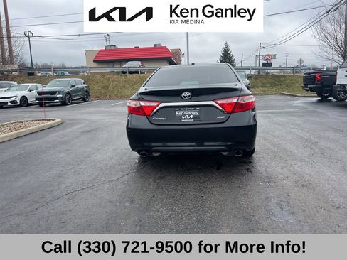 Used 2015 Toyota Camry XSE w/ Advanced Technology Package image 11