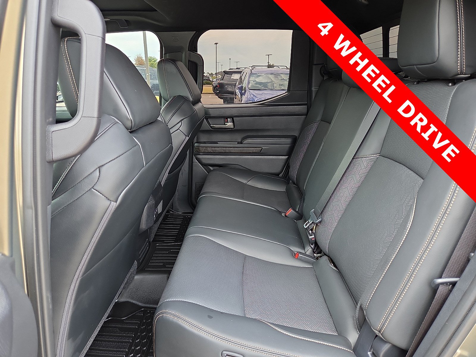 Used 2025 Toyota Tacoma Limited AWD/4WD image 10