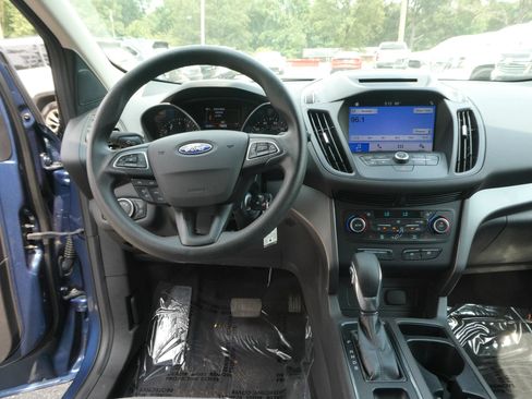 Used 2018 Ford Escape SE w/ SE Sync 3 Package FWD image 13