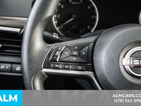 Used 2024 Nissan Altima 2.5 SV image 25