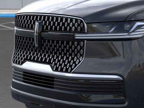 New 2026 Lincoln Navigator Reserve image 17
