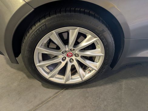 Used 2016 Jaguar F-TYPE Convertible image 21