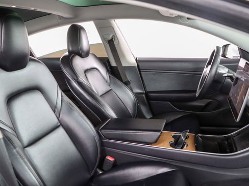 Used 2020 Tesla Model 3 Long Range AWD/4WD image 24