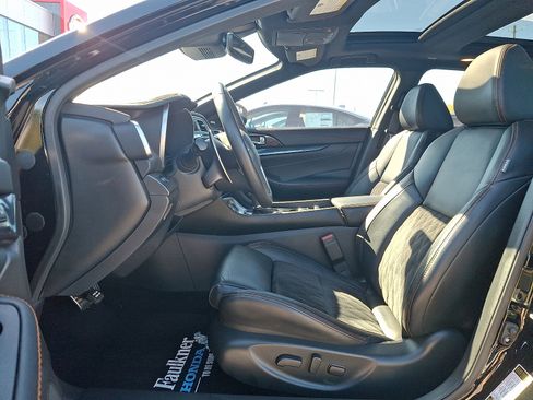 Certified 2023 Nissan Maxima SR w/ Sport Mat Group image 13