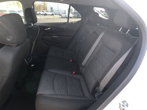 Used 2021 Chevrolet Equinox LT image 21