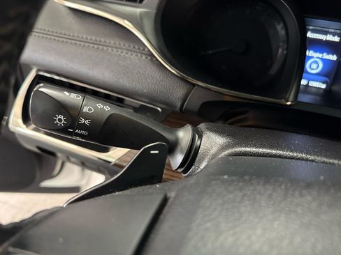 Used 2015 Toyota Avalon XLE FWD image 17