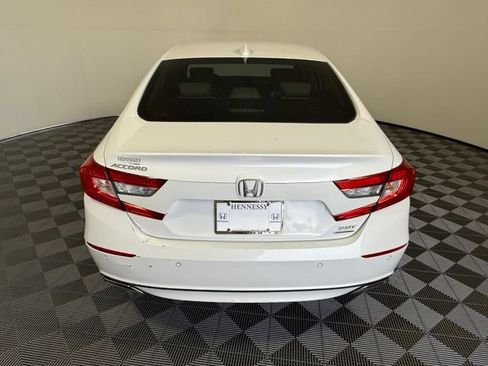 Used 2021 Honda Accord Touring image 5