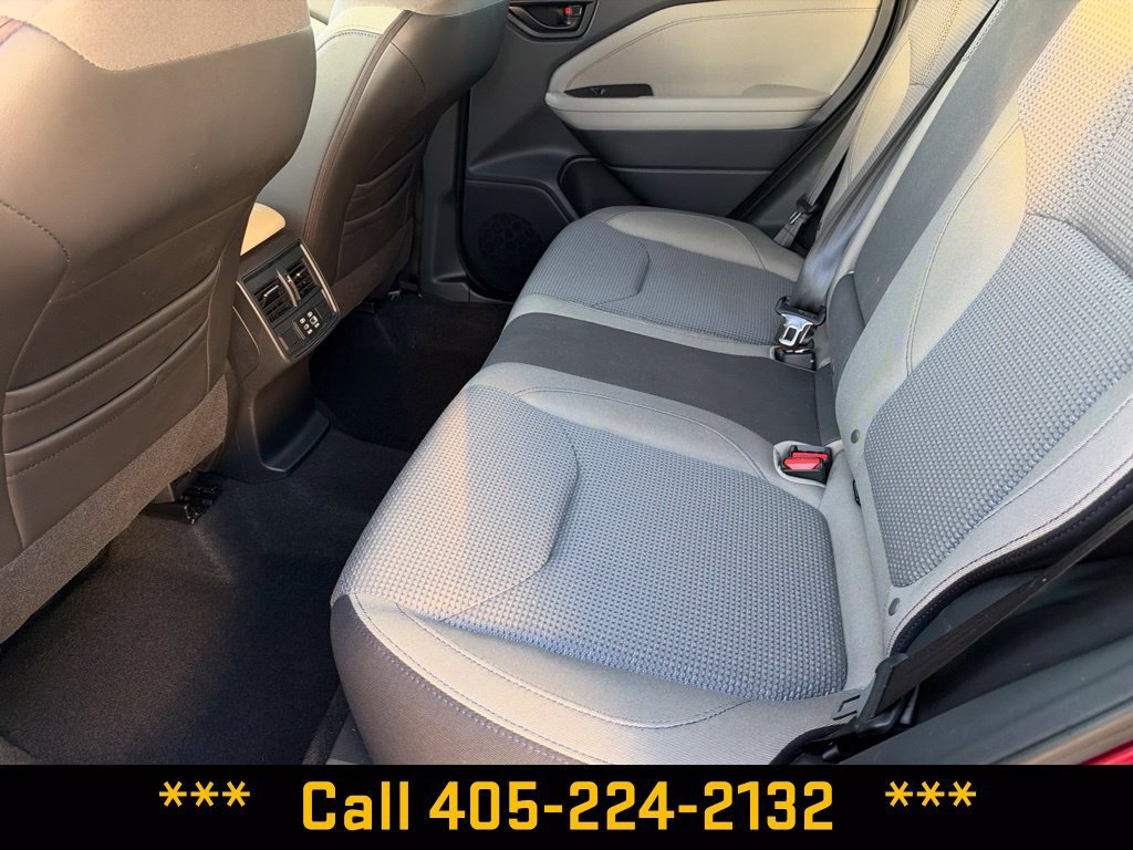 Used 2025 Subaru Forester Premium AWD/4WD image 19