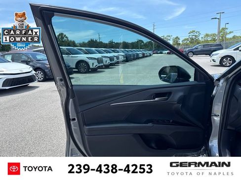 Used 2026 Toyota Camry SE w/ Convenience Package FWD image 16
