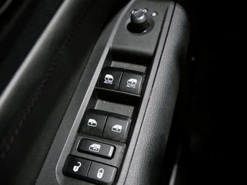 Used 2022 Jeep Compass Limited w/ (RED) Package image 14