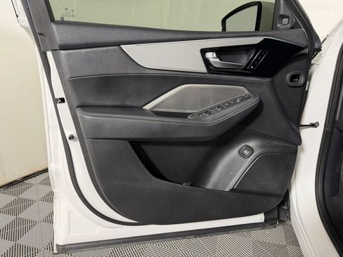 Used 2024 Acura MDX SH-AWD w/ Technology Package image 18