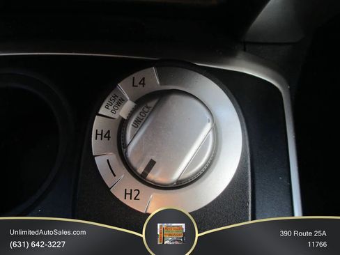 Used 2016 Toyota 4Runner SR5 AWD/4WD image 10