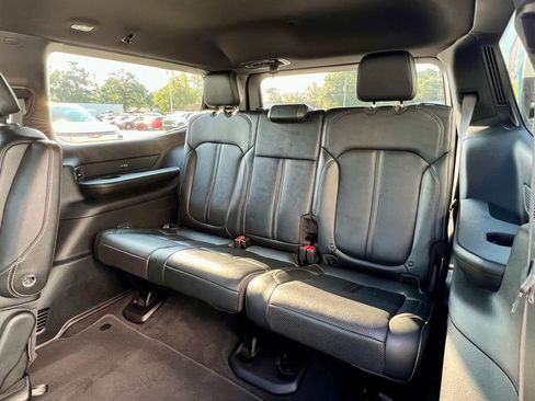 Used 2024 Jeep Wagoneer Series II image 16