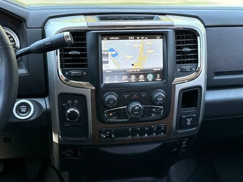 Used 2017 RAM 2500 Laramie w/ Convenience Group AWD/4WD image 11