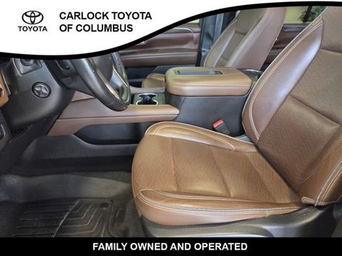 Used 2021 Chevrolet Tahoe High Country w/ Premium Package AWD/4WD image 12