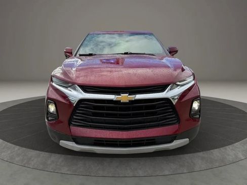 Used 2019 Chevrolet Blazer LT FWD image 2