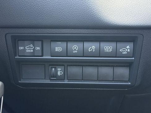 Used 2026 Toyota Tundra Limited AWD/4WD image 20