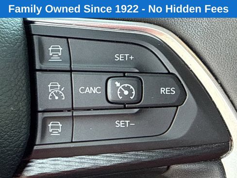 Used 2025 Jeep Grand Cherokee L Laredo AWD/4WD image 27