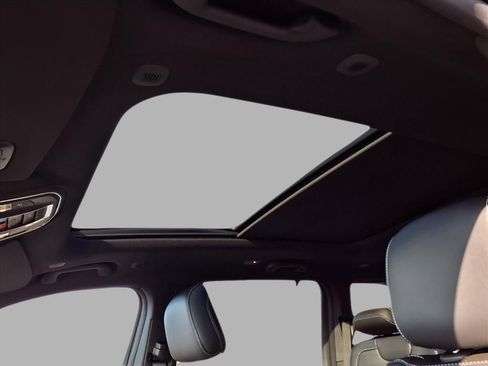 New 2025 Jeep Grand Cherokee Limited image 22