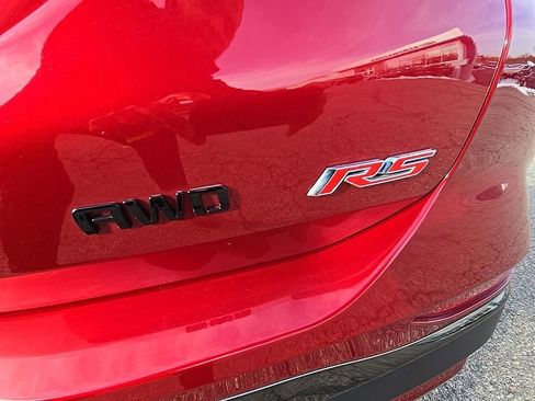 Used 2023 Chevrolet Equinox RS image 34