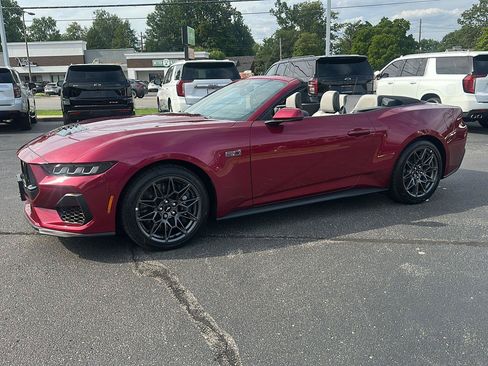 Used 2025 Ford Mustang GT Premium w/ GT Performance Package RWD image 7