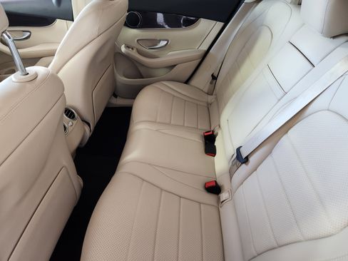 Used 2022 Mercedes-Benz GLC 300 image 14