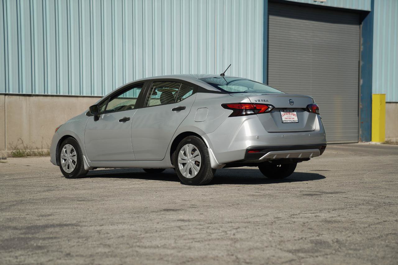 Used 2020 Nissan Versa S FWD image 13