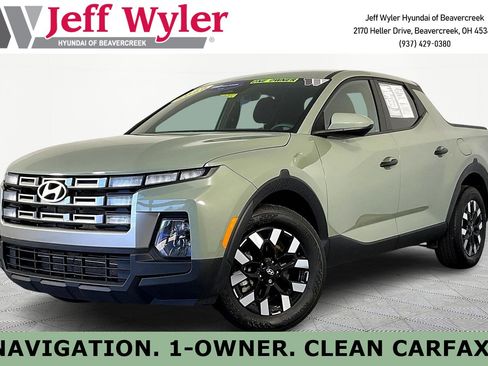 Certified 2025 Hyundai Santa Cruz SE image 1