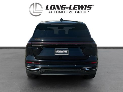 Certified 2024 Lincoln Nautilus Premier AWD/4WD image 5