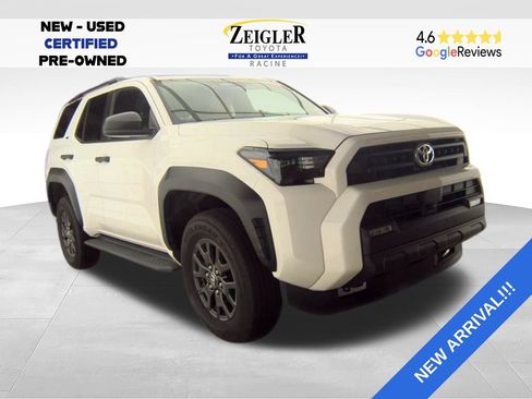 Used 2025 Toyota 4Runner SR5 AWD/4WD image 5