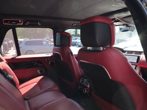 Used 2022 Land Rover Range Rover Autobiography AWD/4WD image 11