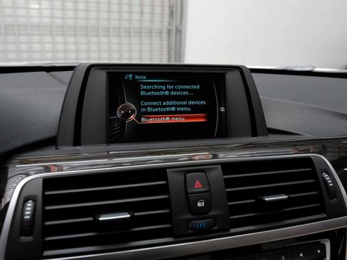 Used 2017 BMW 330i Sedan image 30