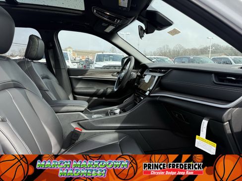 New 2026 Jeep Grand Cherokee L Limited image 17