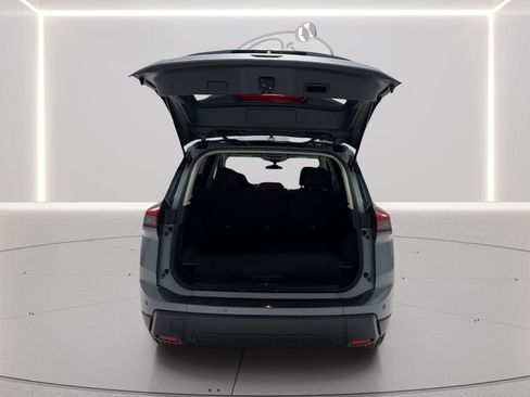 Used 2024 Nissan Rogue S AWD/4WD image 9