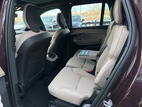 New 2026 Volvo XC90 B6 Plus w/ Protection Package Premier image 7