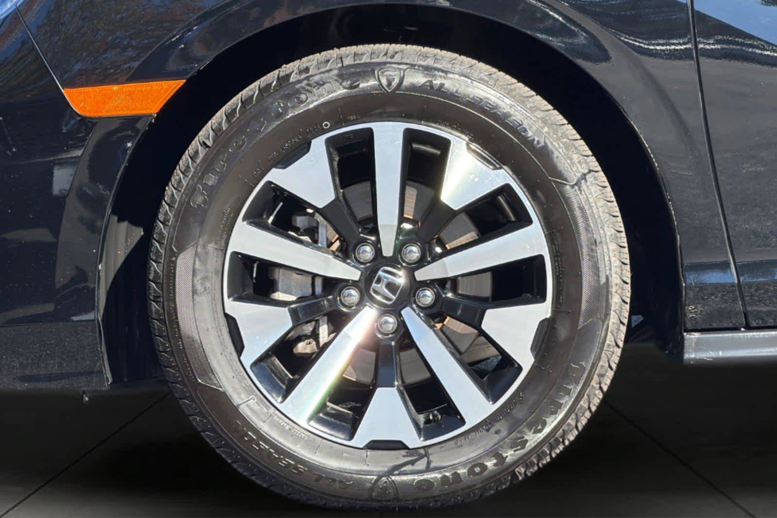 Used 2025 Honda Odyssey EX-L image 11