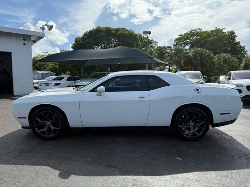 Used 2019 Dodge Challenger SXT w/ Plus Package image 3