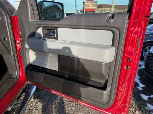 Used 2014 Ford F150 XLT w/ XLT Chrome Package image 19