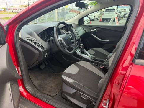 Used 2012 Ford Focus SE FWD image 8