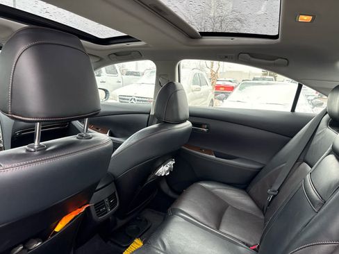 Used 2011 Lexus ES 350 image 7