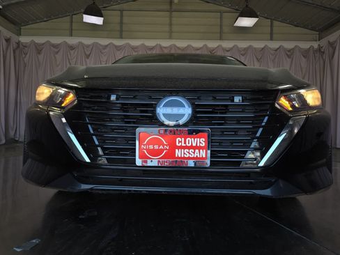 Used 2024 Nissan Sentra SV FWD image 11