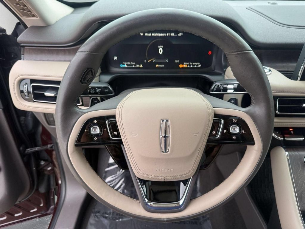 Certified 2024 Lincoln Aviator Reserve w/ Equipment Group 201A AWD/4WD image 19