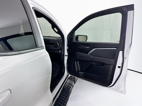 Used 2023 Chevrolet Colorado Z71 w/ Z71 Convenience Package 2 image 32